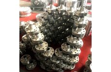 平焊帶頸法蘭的尺寸和規(guī)格如何確定？